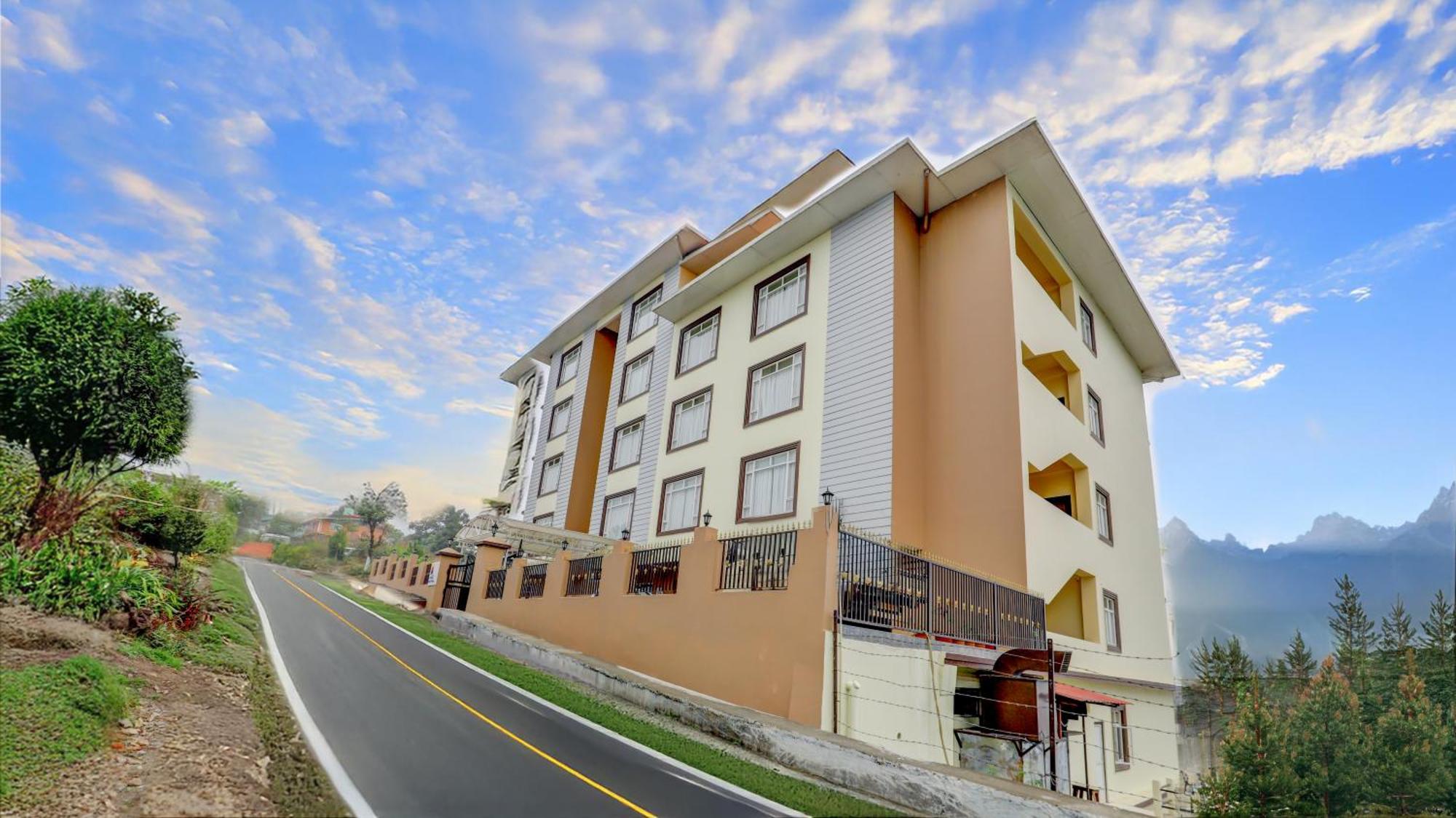 Banari Regency By Summit Hotel Namchi Bagian luar foto