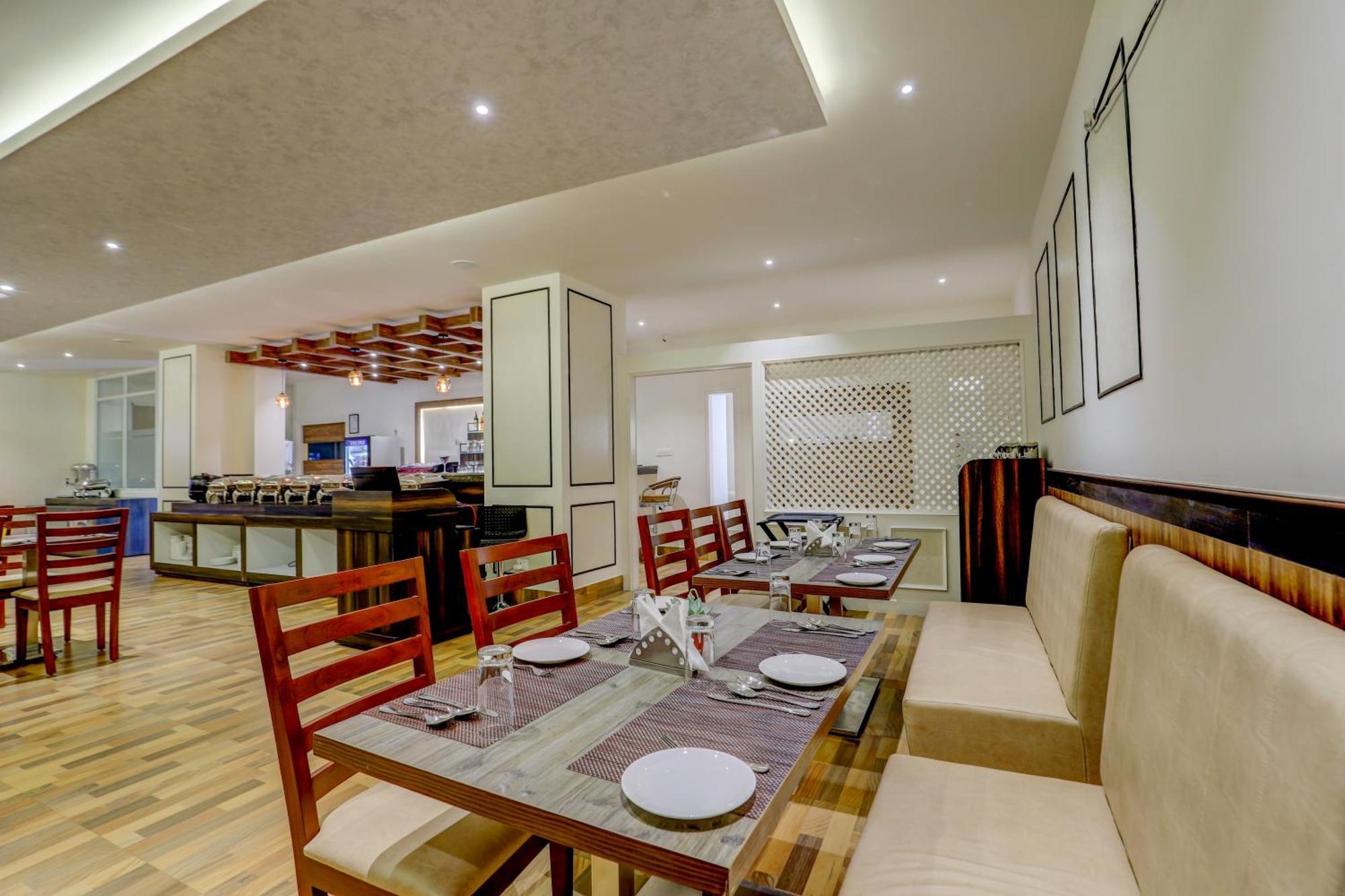 Banari Regency By Summit Hotel Namchi Bagian luar foto