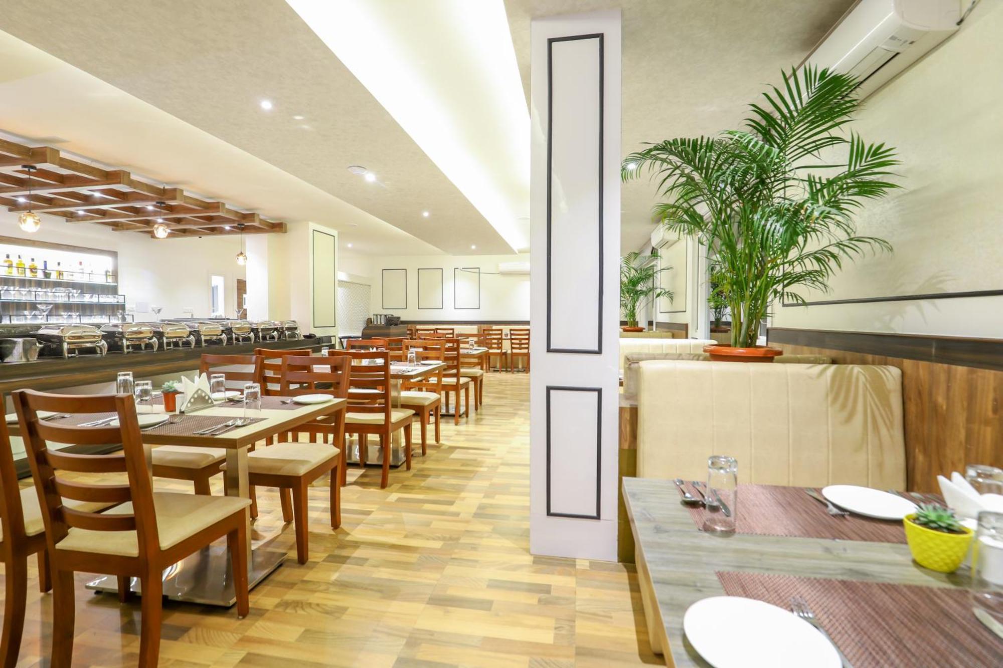Banari Regency By Summit Hotel Namchi Bagian luar foto