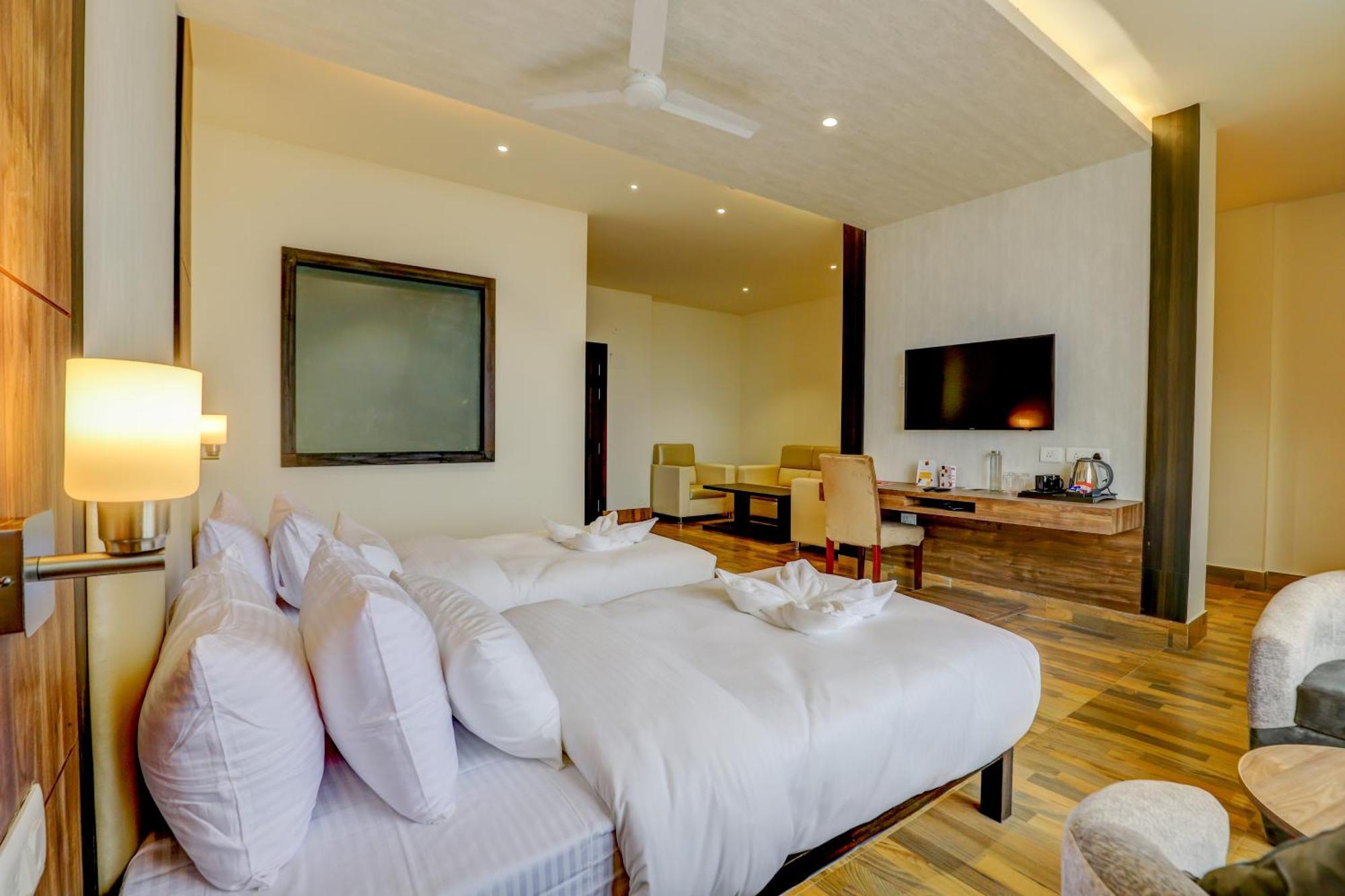 Banari Regency By Summit Hotel Namchi Bagian luar foto